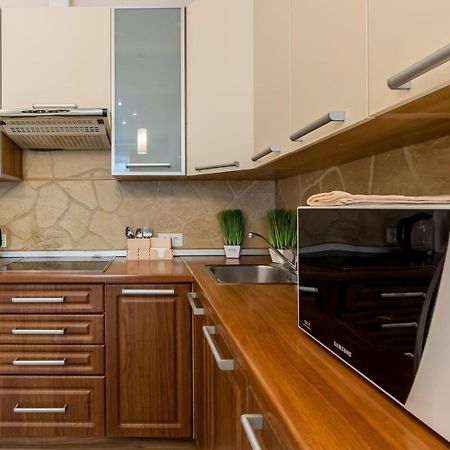 2К Квартира Між Майданом Та Софією Київською Apartment ภายนอก รูปภาพ