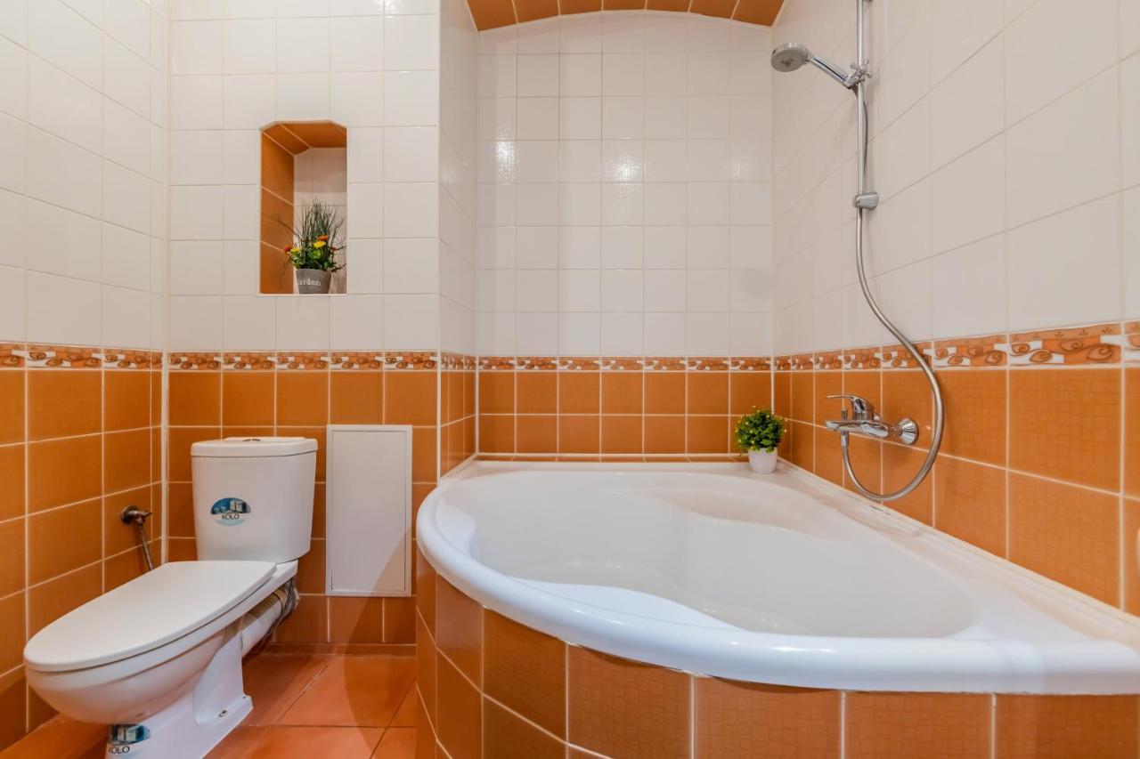 2К Квартира Між Майданом Та Софією Київською Apartment ภายนอก รูปภาพ