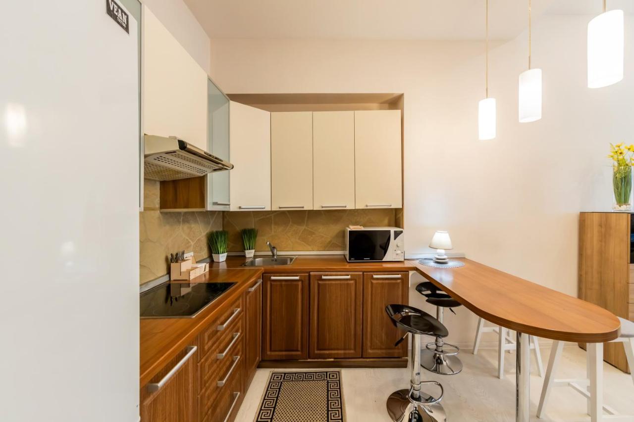 2К Квартира Між Майданом Та Софією Київською Apartment ภายนอก รูปภาพ