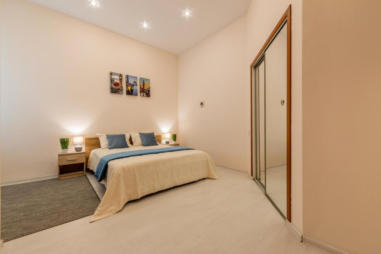 2К Квартира Між Майданом Та Софією Київською Apartment ภายนอก รูปภาพ