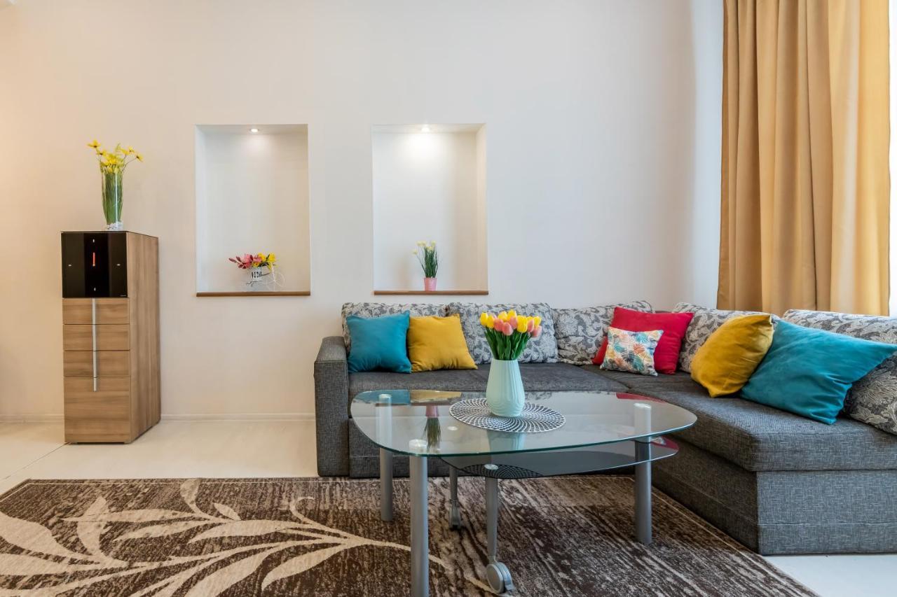 2К Квартира Між Майданом Та Софією Київською Apartment ภายนอก รูปภาพ